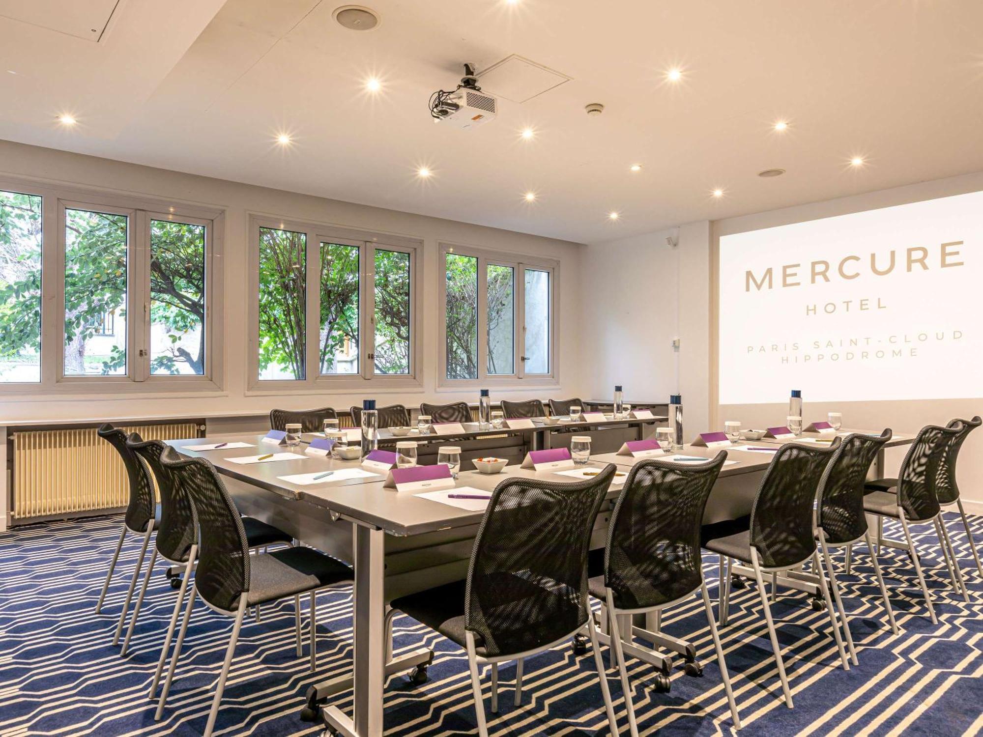Mercure Paris Saint Cloud Hippodrome Exterior photo